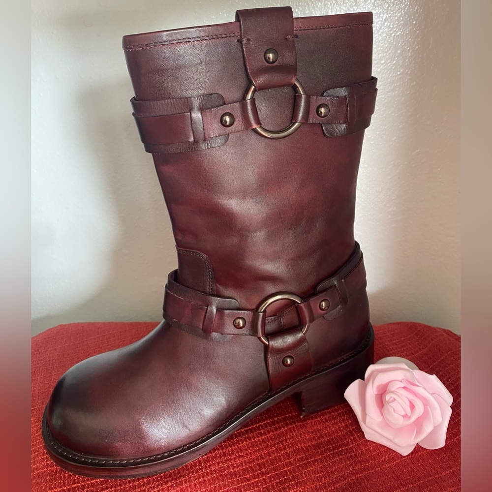 NWT…VINTAGE FOUNDRY… WOMENS BURGUNDY LEATHER BOOTS - Picture 2 of 16